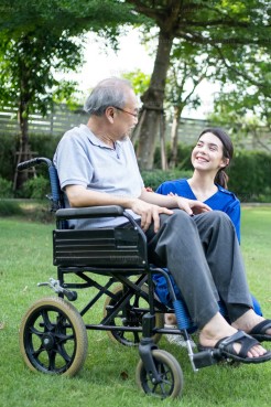 premium_photo-1664908512996-498c7f395e29 (1) (2)